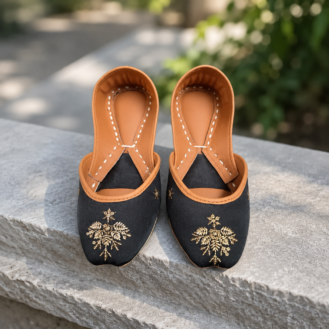 JUT-002 Gold Embroidered Khussa Jutti Flats