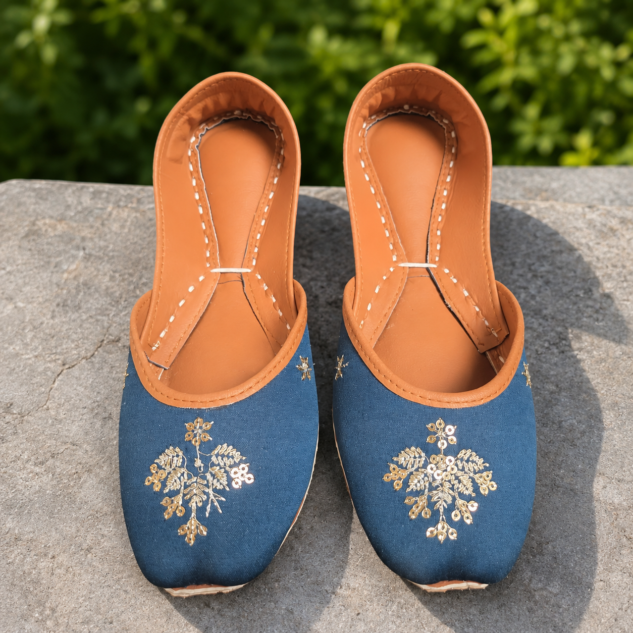 JUT-002 Gold Embroidered Khussa Jutti Flats