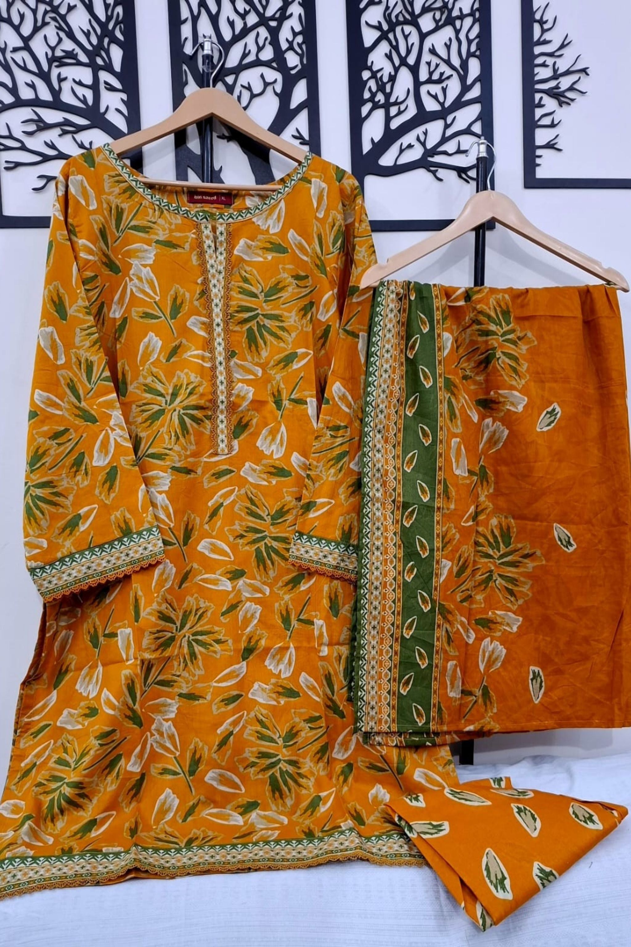 PTL-43 Bin Saeed Original Lawn 3-Piece Suit - Size XL