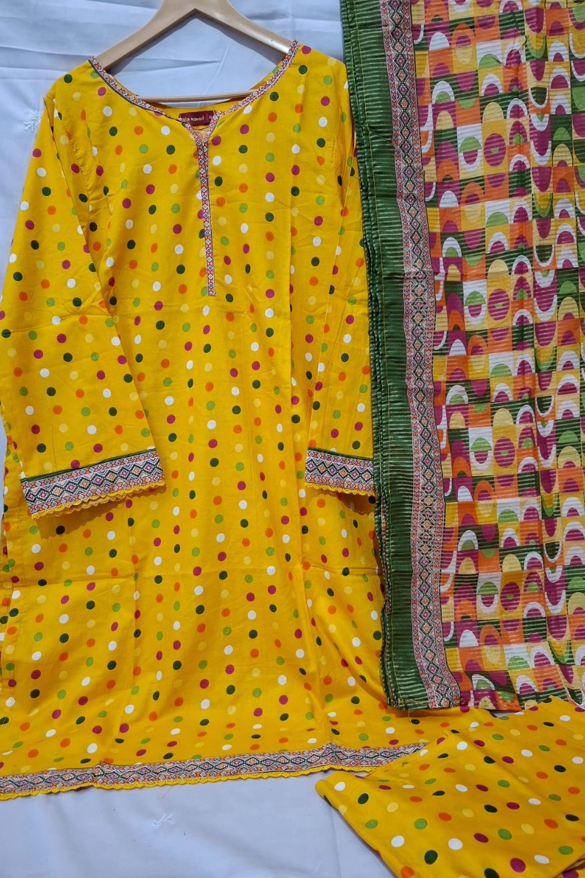 PTL-43 Bin Saeed Original Lawn 3-Piece Suit - Size XL