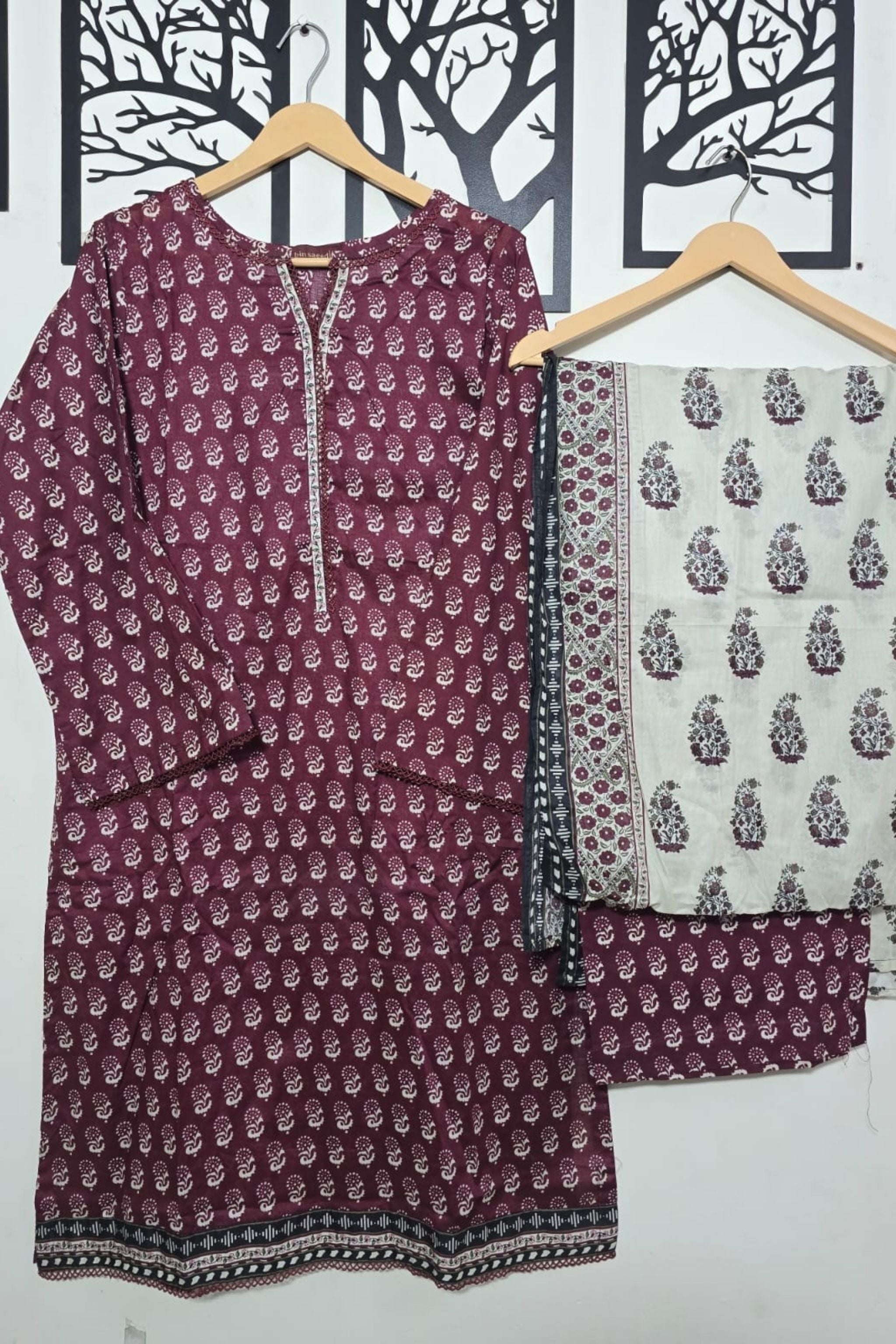 PTL-43 Bin Saeed Original Lawn 3-Piece Suit - Size XL