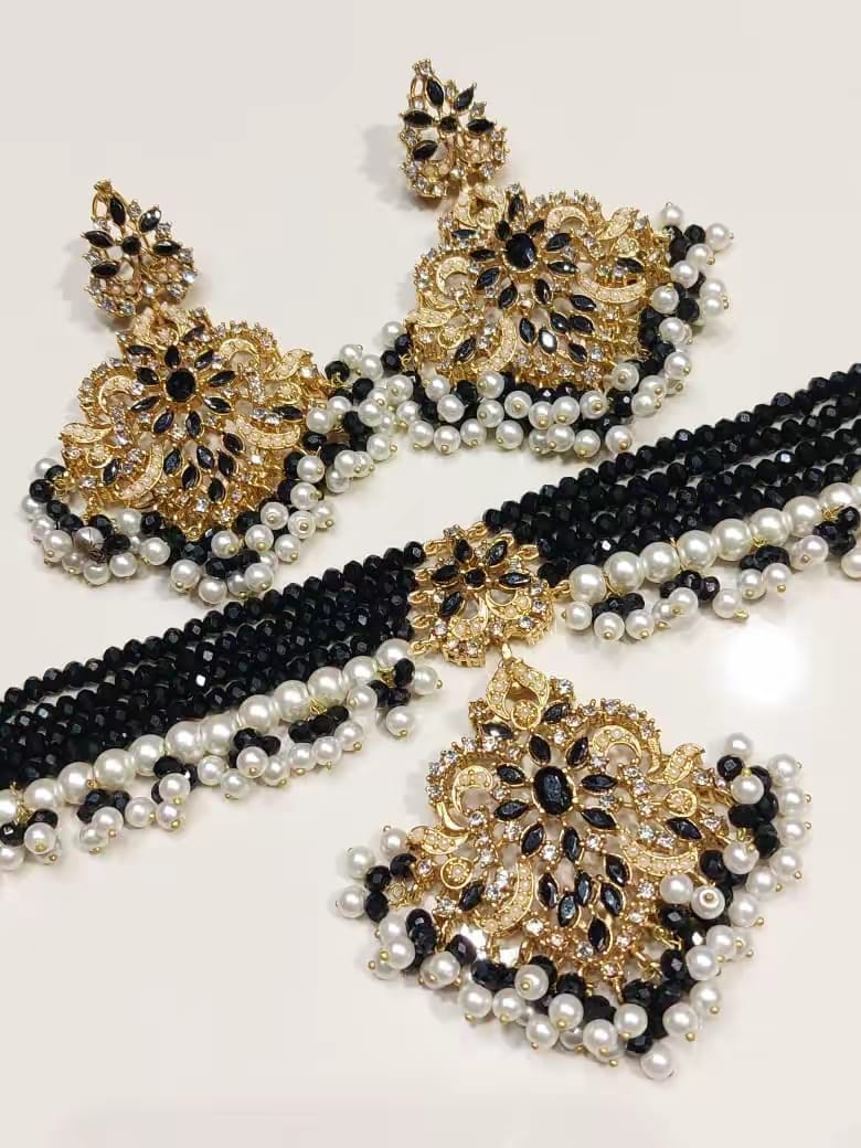 BMJ - 004 Heavy Floral Crystal Choker Set with Pearl Drops - Boutique By MaryamBoutique By MaryamBoutique By MaryamBlackBMJ - 004 Heavy Floral Crystal Choker Set with Pearl Drops