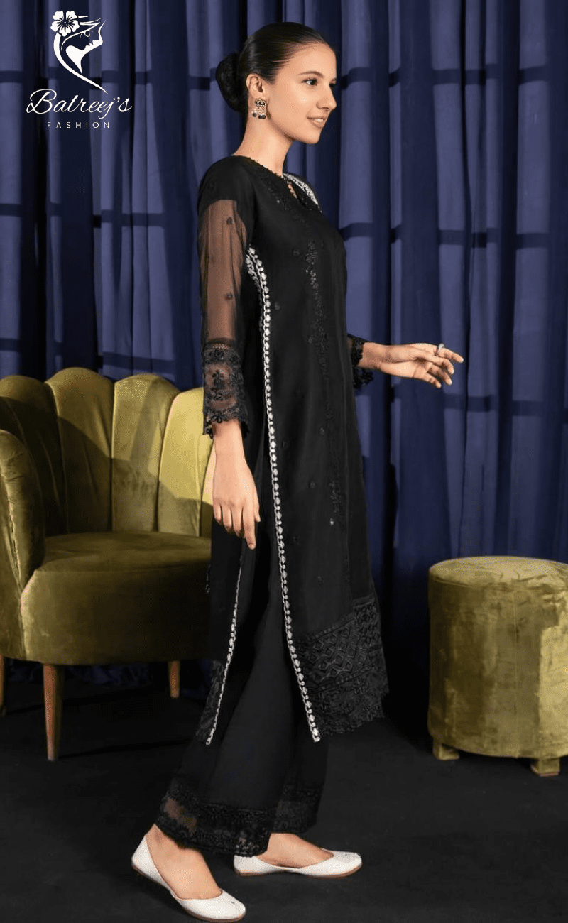 Chiffon Embroidered Sequin Dupatta Suit image 5