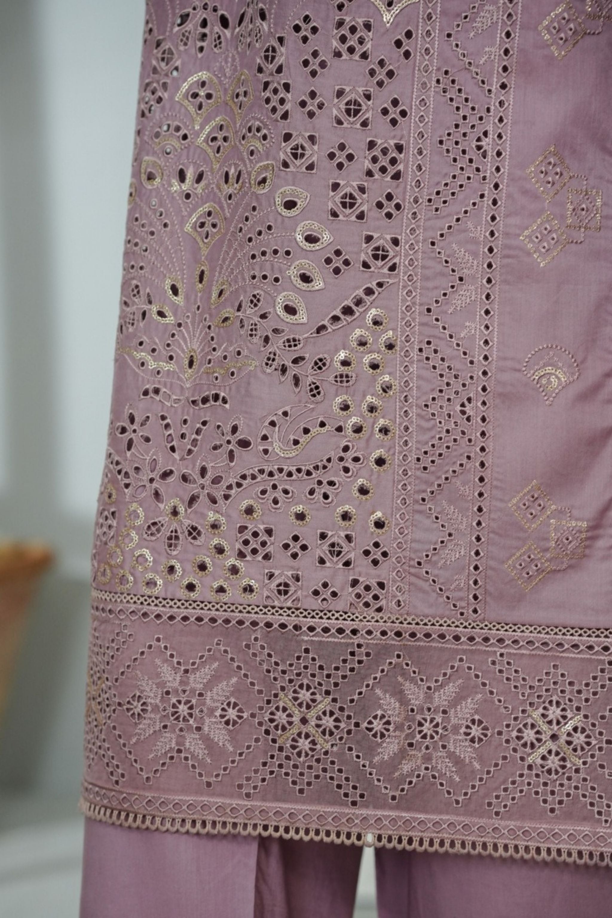ECF - 07 Bin Saeed Original Dusty Pink Embroidered Cotton Fabric 3 - Piece Suit - Size S - M - L - Boutique By MaryamBoutique By MaryamBoutique By MaryamECF-07-SsECF - 07 Bin Saeed Original Dusty Pink Embroidered Cotton Fabric 3 - Piece Suit - Size S - M - L