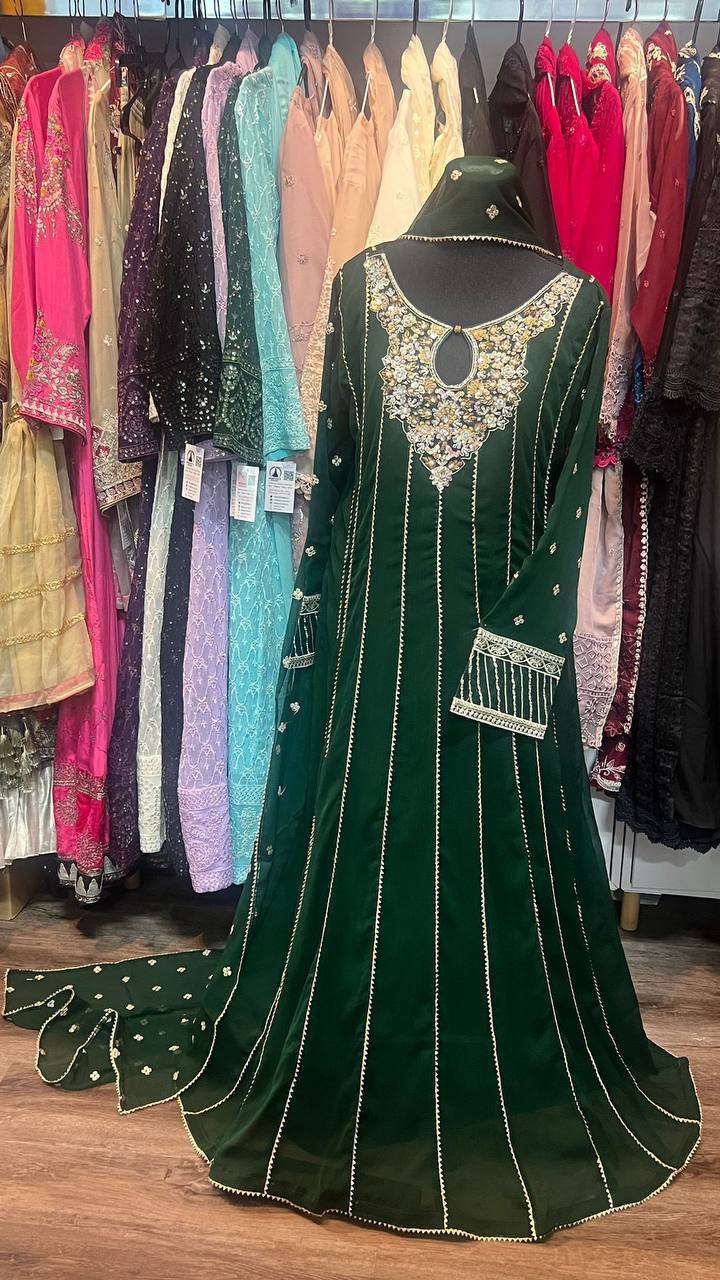 Elegant Chiffon Maxi Dress - Boutique Maryam | Formal Wedding & Party Gown - Boutique By MaryamBoutique By MaryamBoutique By Maryambottle - greensElegant Chiffon Maxi Dress - Boutique Maryam | Formal Wedding & Party Gown