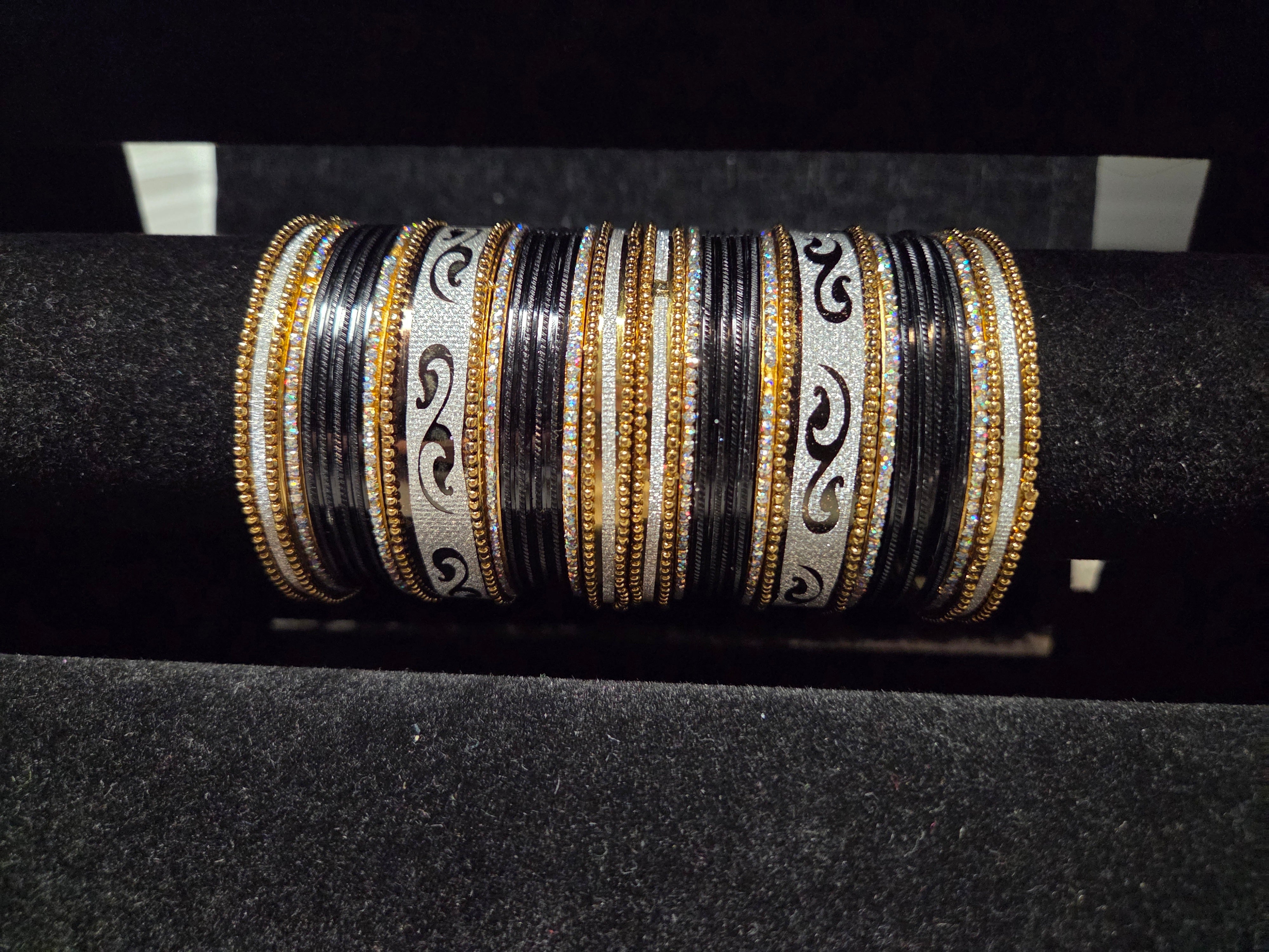 Premium Metal Bangles with High-Shine Gold & Silver Lacquer Finish – Set of [X]