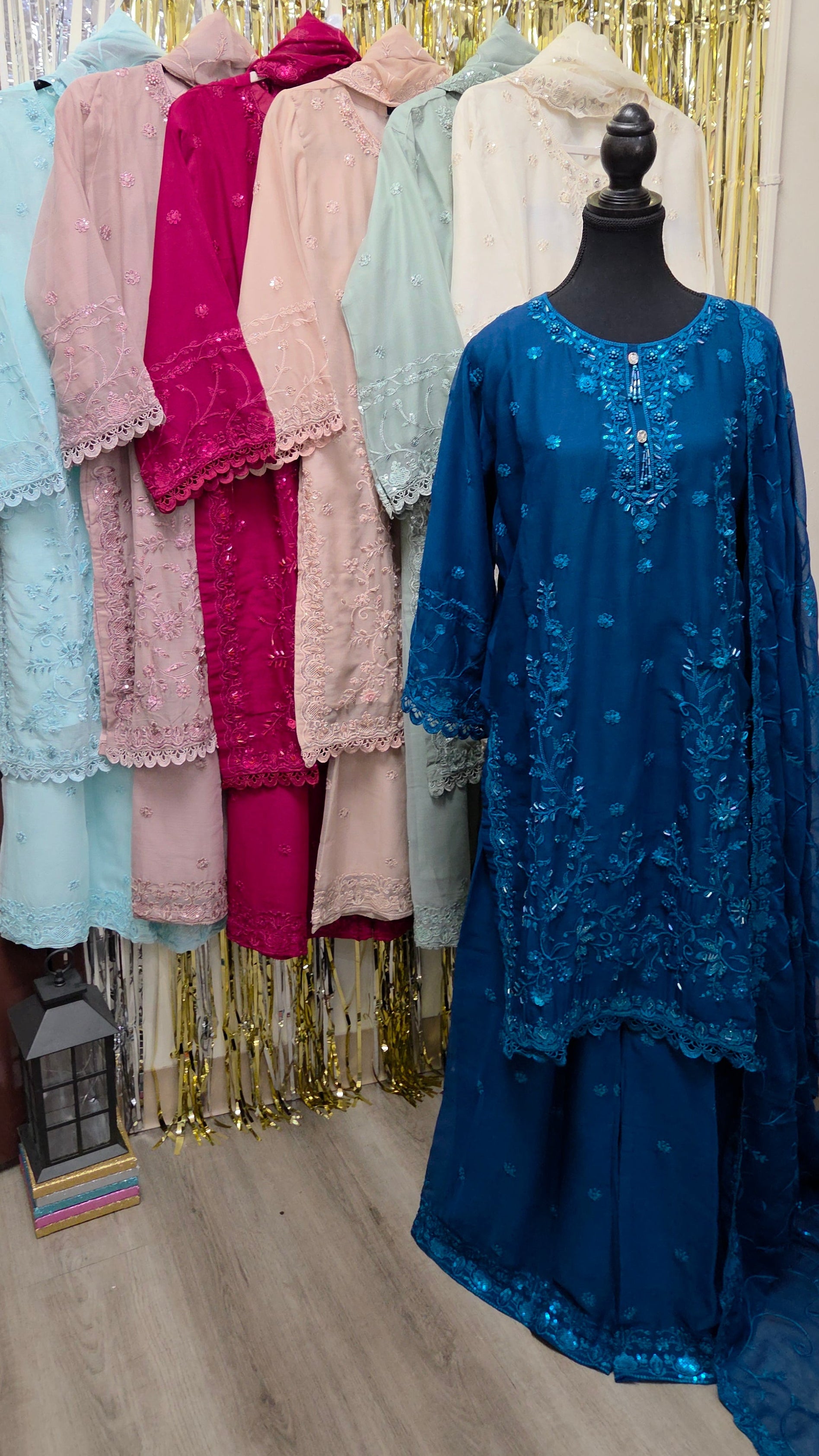 Premium Embroidered Chiffon Ensemble – Exquisite Thread Work & Hand-Placed Embellishments