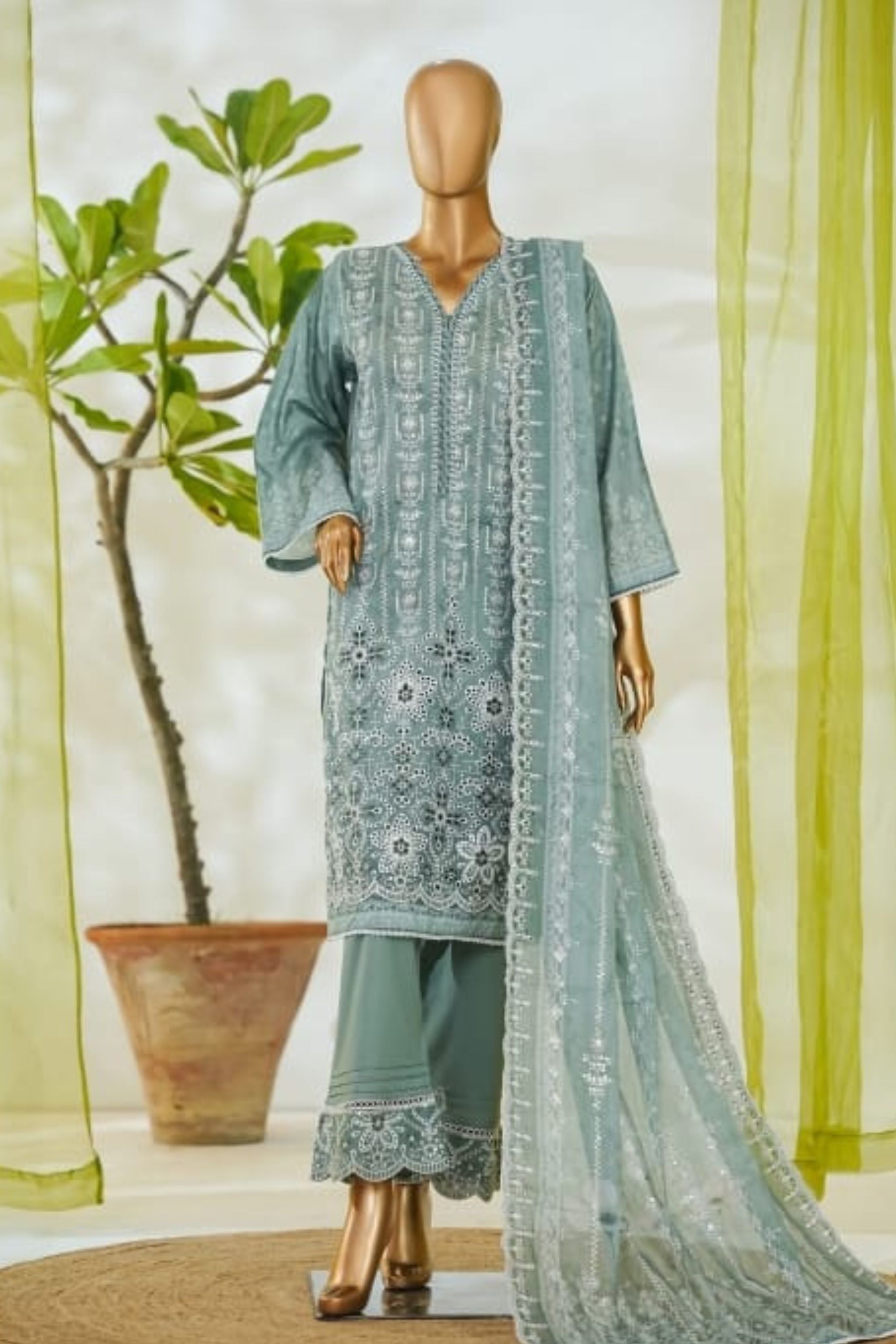 WCE - 04 Bin Saeed Original White Chikankari Embroidered Suit - Size XL - Boutique By MaryamBoutique By MaryamBoutique By MaryamCE-04-light silverlight - silverxlWCE - 04 Bin Saeed Original White Chikankari Embroidered Suit - Size XL